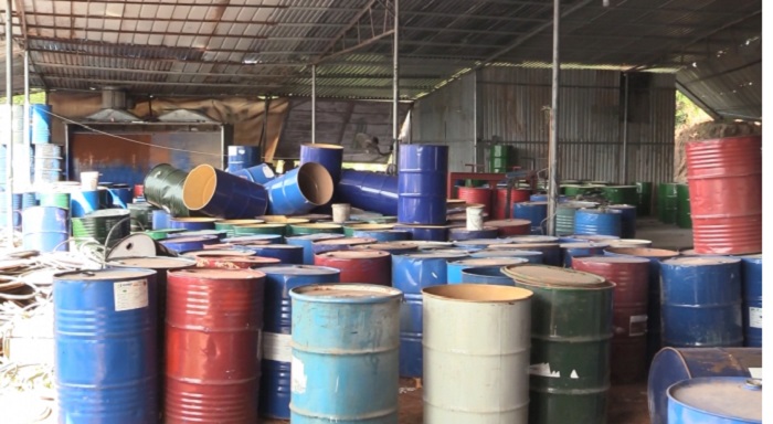 Thu mua thùng phi cũ phế liệu Thu mua thùng phi phế liệu, thùng phi sắt, thùng phi nhựa giá cao