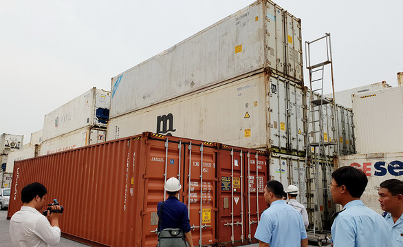 kinh doanh phế liệu Rác thế giới đổ về Việt Nam: Lợi nhuận cực lớn